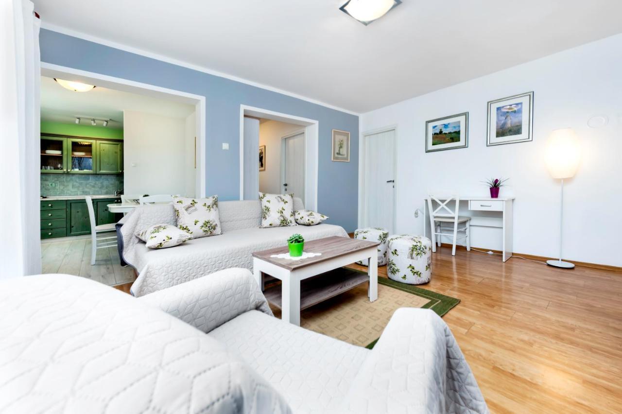 Apartman Oly Ровінь Екстер'єр фото